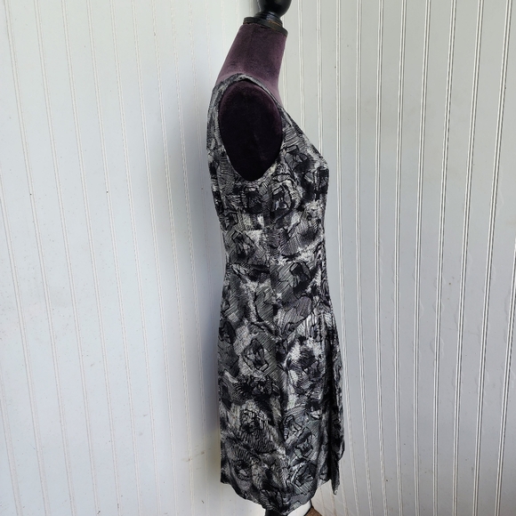 Banana Republic Silk Wool Pleated Sheath Dress Black Gray Floral Womens Size 8 - Picture 12 of 15